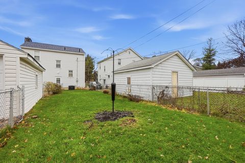 Tiny photo for 555 E Weber Road, Columbus, OH 43202 (MLS # 225044647)