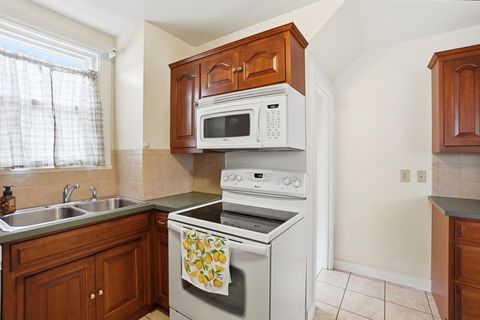 Tiny photo for 555 E Weber Road, Columbus, OH 43202 (MLS # 225044647)