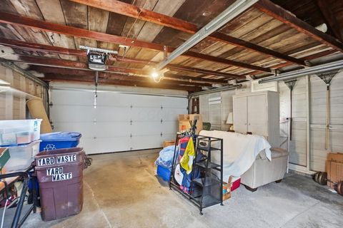 Tiny photo for 555 E Weber Road, Columbus, OH 43202 (MLS # 225044647)