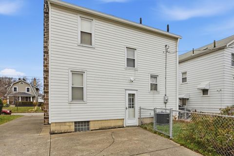 Tiny photo for 555 E Weber Road, Columbus, OH 43202 (MLS # 225044647)