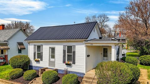 Photo of 122 Pleasant Street, Circleville, OH 43113 (MLS # 226010204)