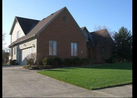 Photo of 490 Blue Heron Court, Westerville, OH 43082 (MLS # 226008667)