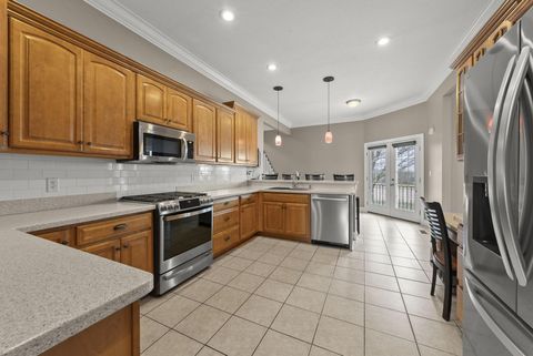 Tiny photo for 1404 Greenbrier Drive, Mount Vernon, OH 43050 (MLS # 225045581)