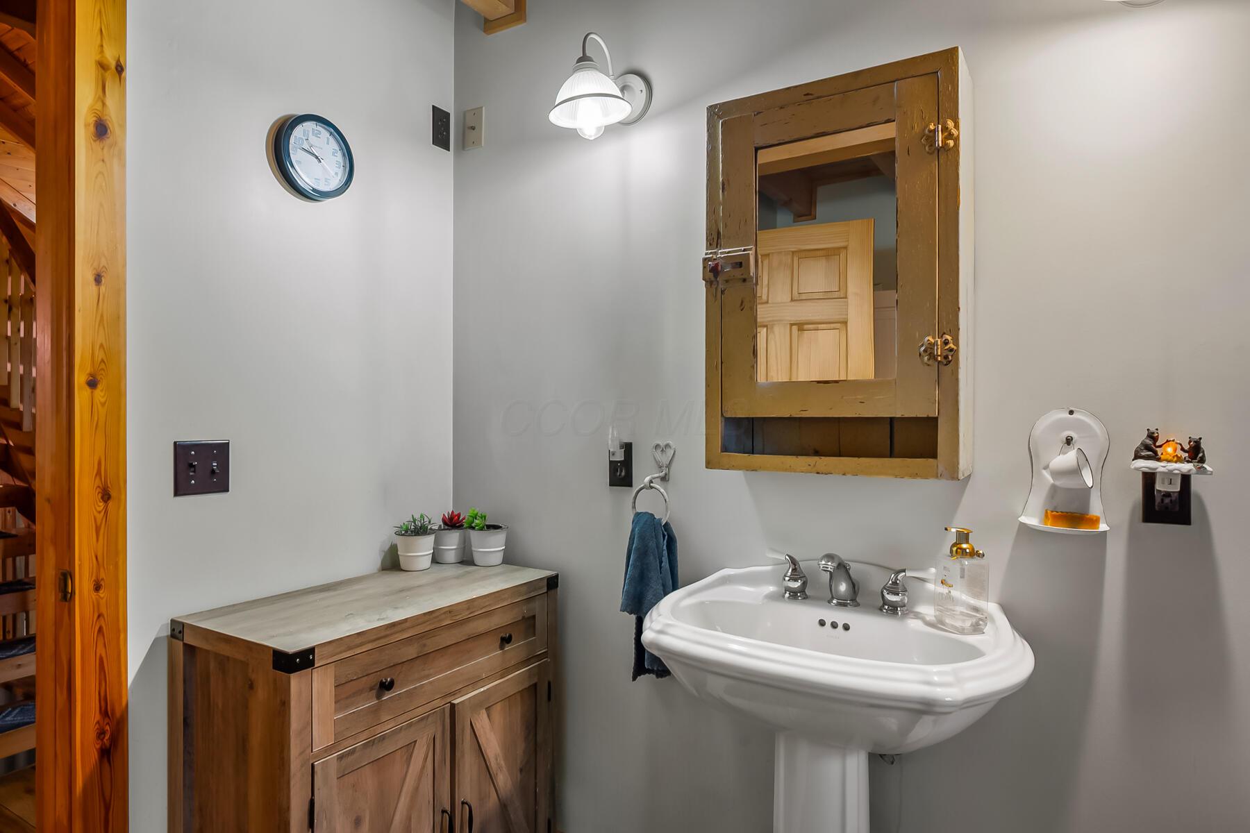 2730 Temple Road, Bucyrus, Ohio image 37