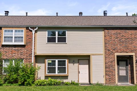 Photo of 4919 Dublin Falls C #C, Columbus, OH 43221 (MLS # 226018483)