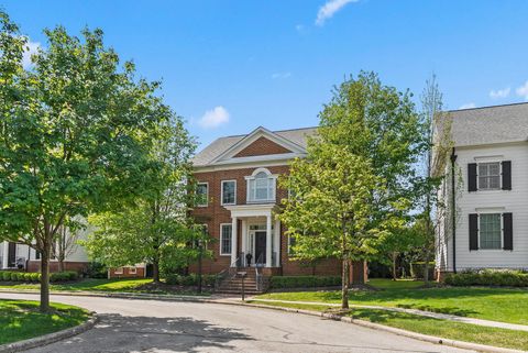 Tiny photo for 4025 Chelsea Green W, New Albany, OH 43054 (MLS # 226014111)