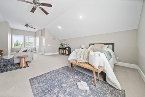 Tiny photo for 4025 Chelsea Green W, New Albany, OH 43054 (MLS # 226014111)