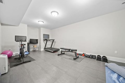 Tiny photo for 4025 Chelsea Green W, New Albany, OH 43054 (MLS # 226014111)
