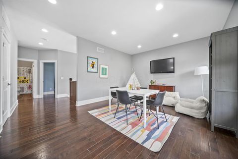 Tiny photo for 4025 Chelsea Green W, New Albany, OH 43054 (MLS # 226014111)