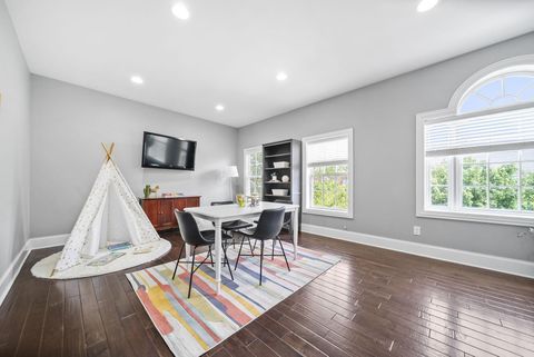 Tiny photo for 4025 Chelsea Green W, New Albany, OH 43054 (MLS # 226014111)
