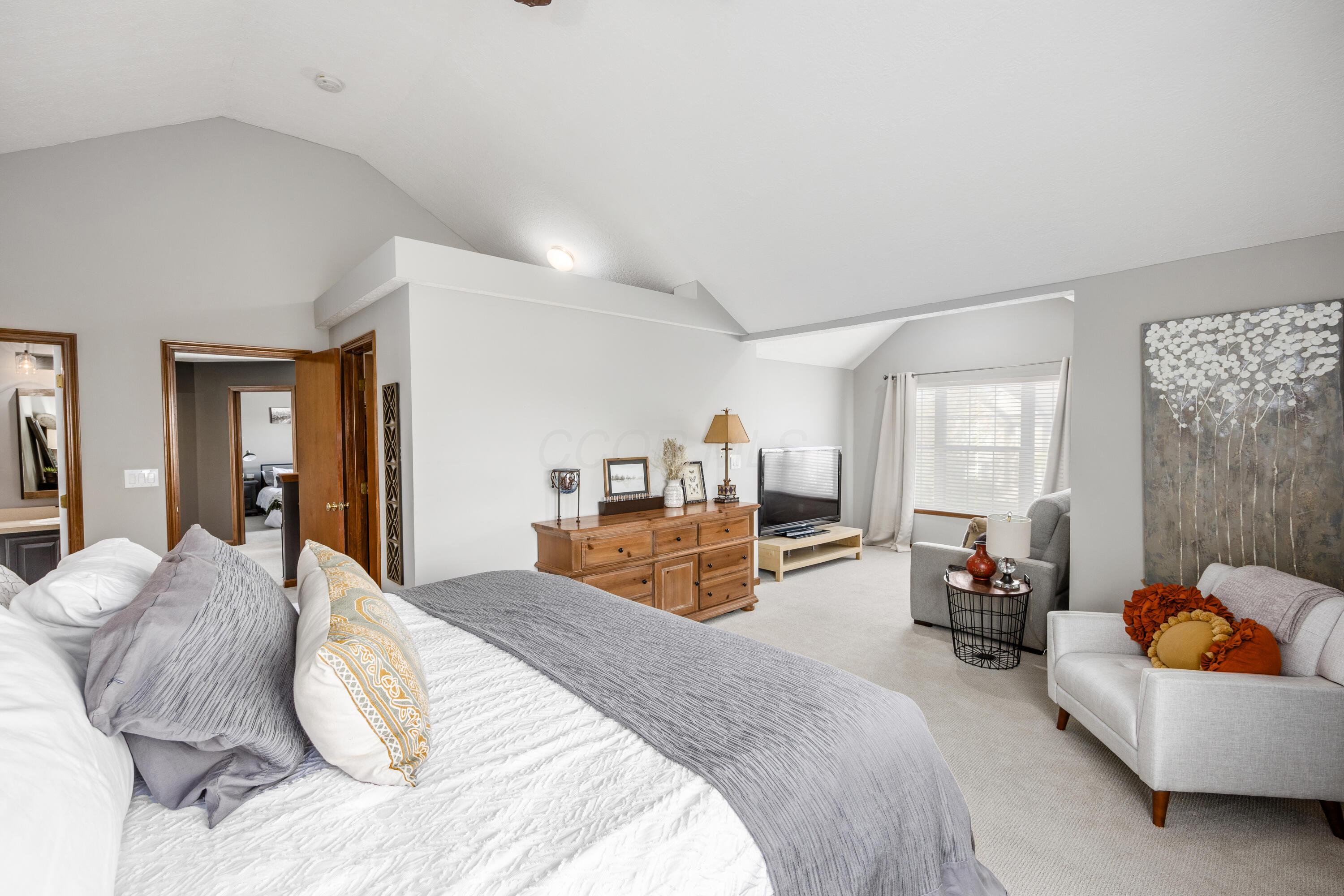6345 Angeles Drive, Dublin, Ohio image 24
