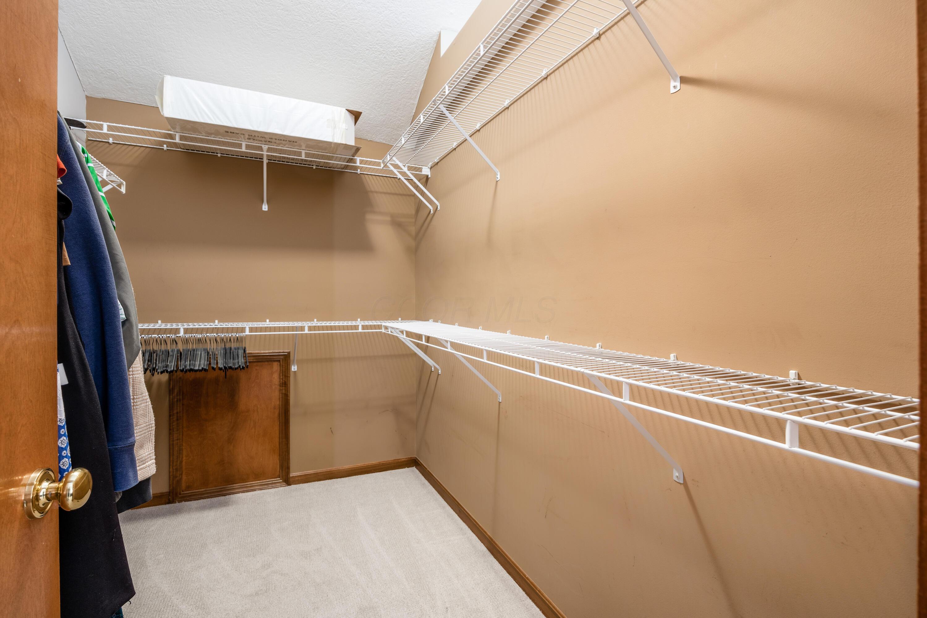 6345 Angeles Drive, Dublin, Ohio image 27