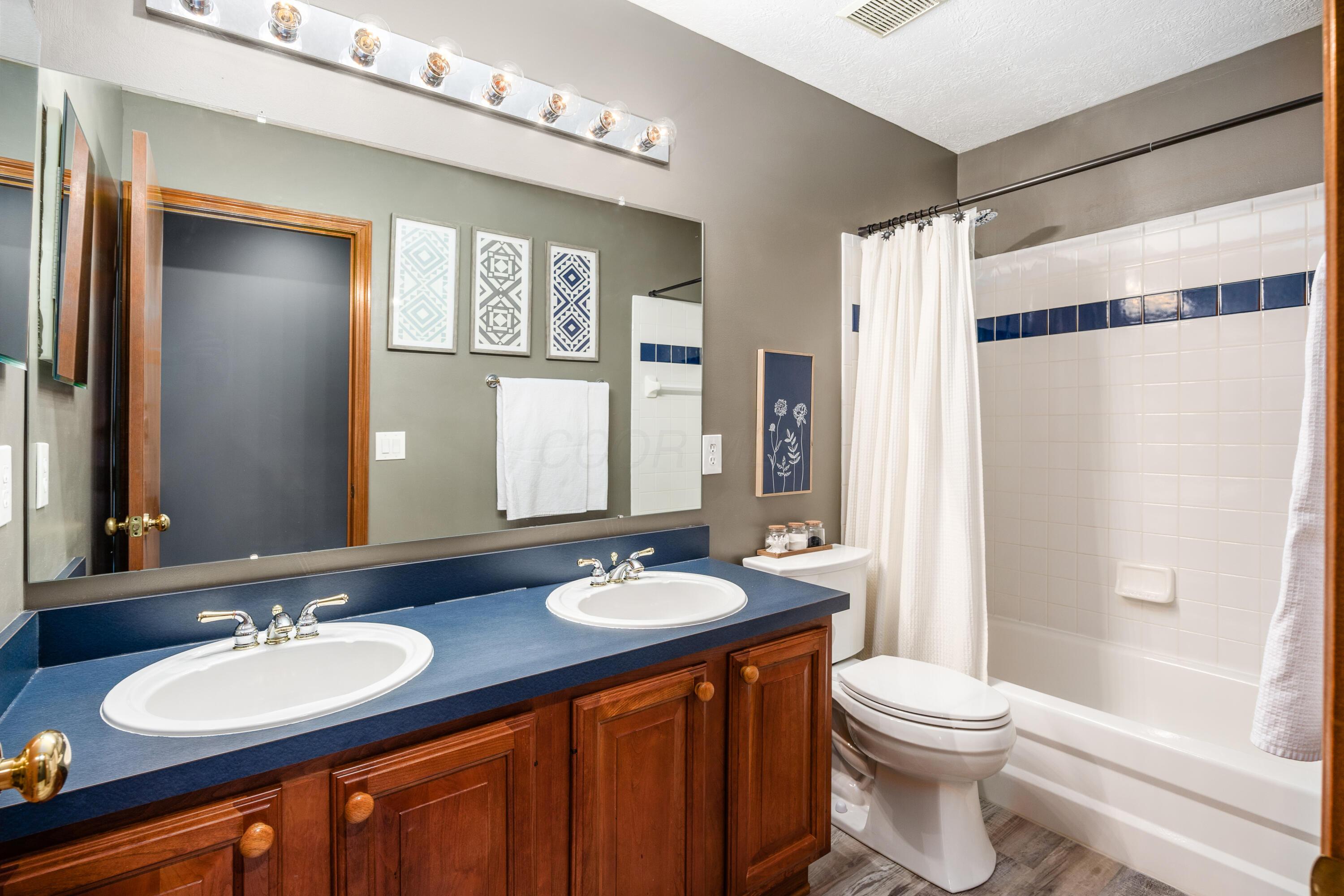 6345 Angeles Drive, Dublin, Ohio image 35