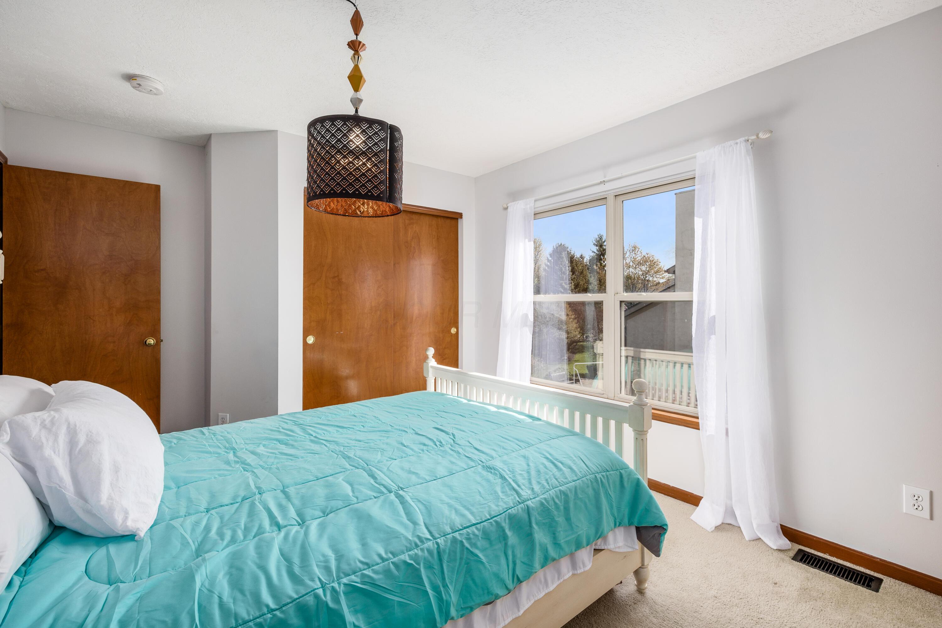 6345 Angeles Drive, Dublin, Ohio image 34