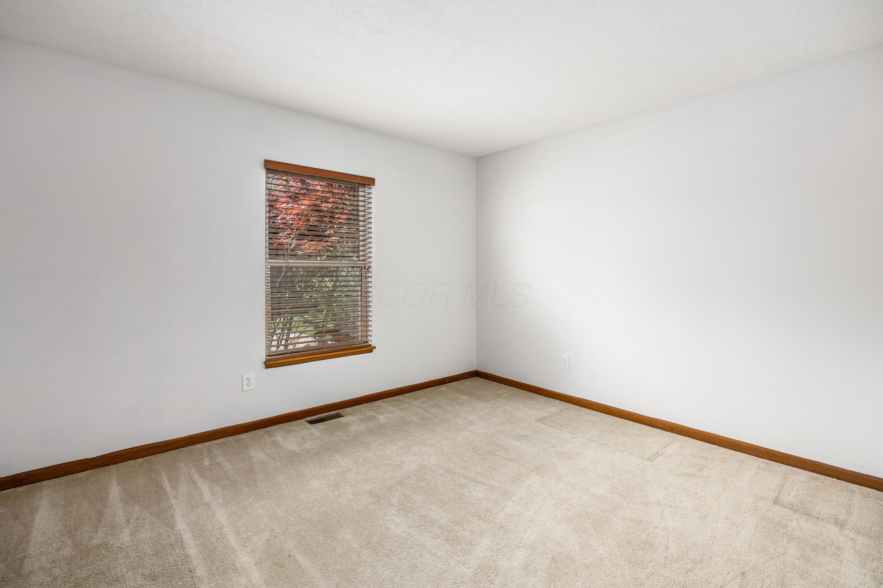 6345 Angeles Drive, Dublin, Ohio image 36