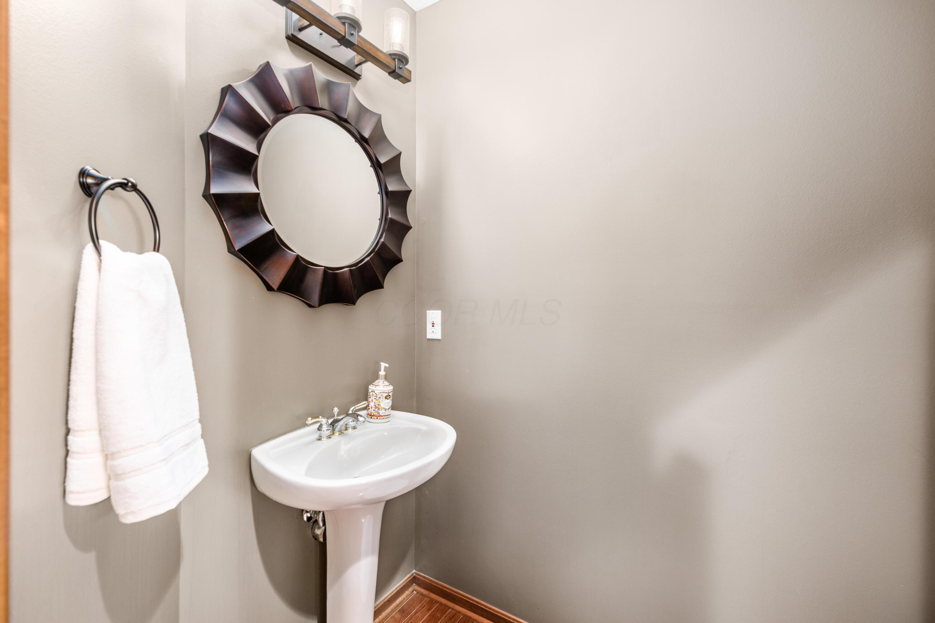 6345 Angeles Drive, Dublin, Ohio image 21