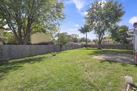 Tiny photo for 5718 Bangor Court, Columbus, OH 43235 (MLS # 225039668)