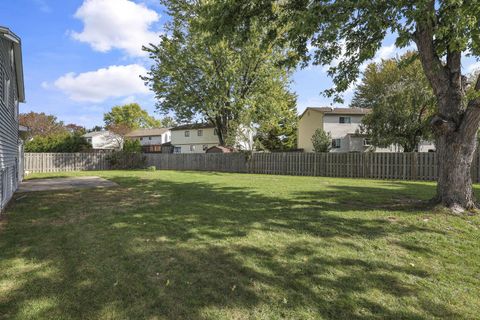 Tiny photo for 5718 Bangor Court, Columbus, OH 43235 (MLS # 225039668)