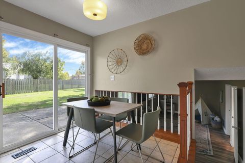 Tiny photo for 5718 Bangor Court, Columbus, OH 43235 (MLS # 225039668)