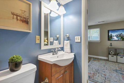 Tiny photo for 5718 Bangor Court, Columbus, OH 43235 (MLS # 225039668)
