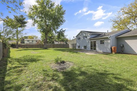 Tiny photo for 5718 Bangor Court, Columbus, OH 43235 (MLS # 225039668)