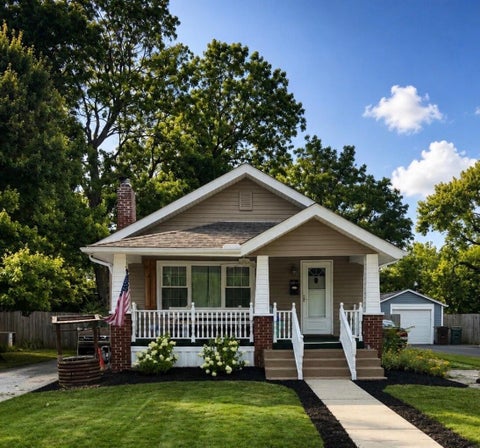 Photo of 2483 Valleyview Drive, Columbus, OH 43204 (MLS # 226028280)
