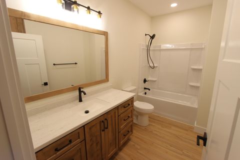 Tiny photo for 561 Mcintosh Drive, Howard, OH 43028 (MLS # 225037685)