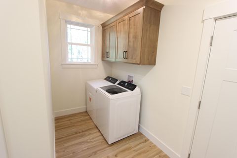 Tiny photo for 561 Mcintosh Drive, Howard, OH 43028 (MLS # 225037685)