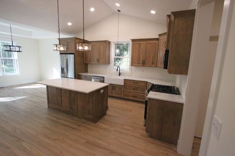 Tiny photo for 561 Mcintosh Drive, Howard, OH 43028 (MLS # 225037685)