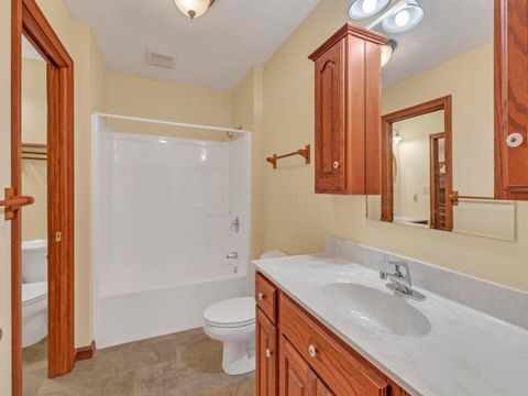 Tiny photo for 170 Applewood Drive, Chillicothe, OH 45601 (MLS # 226022429)