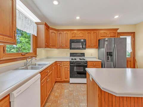 Tiny photo for 170 Applewood Drive, Chillicothe, OH 45601 (MLS # 226022429)