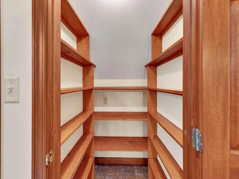 Tiny photo for 170 Applewood Drive, Chillicothe, OH 45601 (MLS # 226022429)