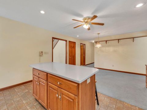Tiny photo for 170 Applewood Drive, Chillicothe, OH 45601 (MLS # 226022429)