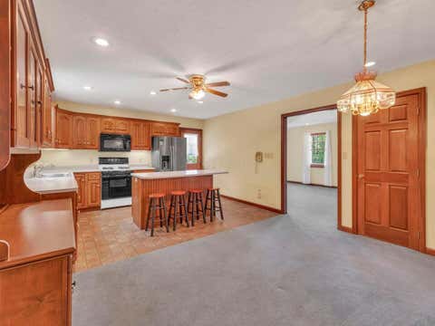 Tiny photo for 170 Applewood Drive, Chillicothe, OH 45601 (MLS # 226022429)