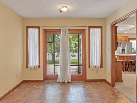 Tiny photo for 170 Applewood Drive, Chillicothe, OH 45601 (MLS # 226022429)