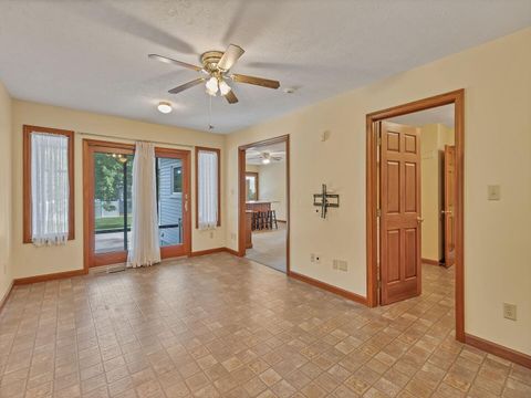 Tiny photo for 170 Applewood Drive, Chillicothe, OH 45601 (MLS # 226022429)