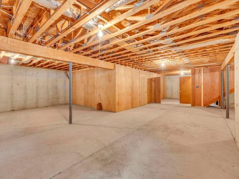 Tiny photo for 170 Applewood Drive, Chillicothe, OH 45601 (MLS # 226022429)