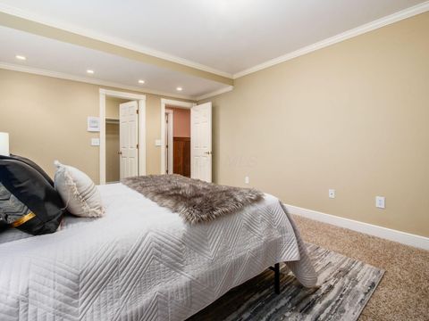 Tiny photo for 4289 Vaux Link, New Albany, OH 43054 (MLS # 226001330)