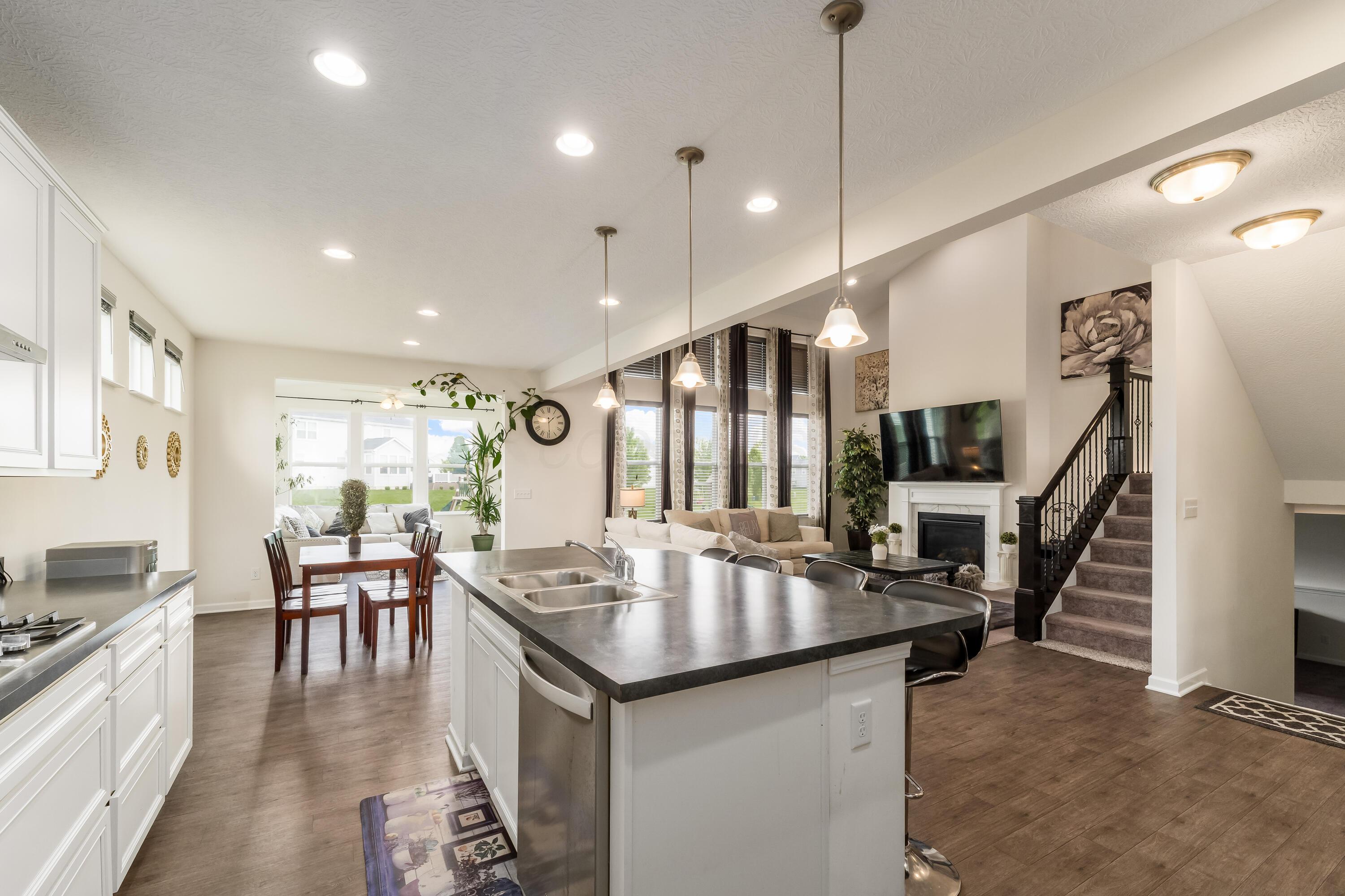 8123 Comstock Terrace, Pickerington, Ohio image 12