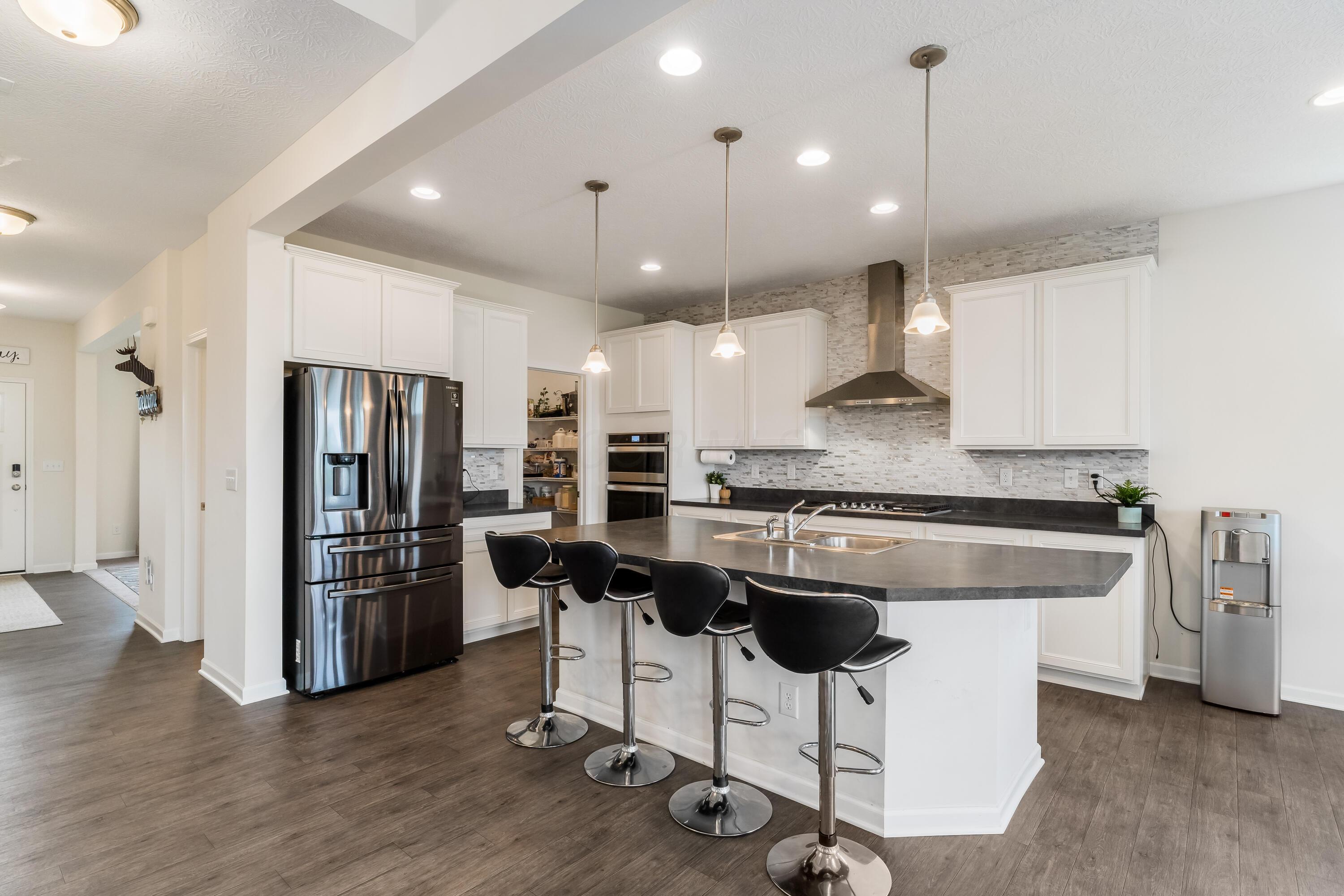 8123 Comstock Terrace, Pickerington, Ohio image 9