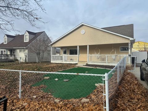 Photo of 4006 Halsey Place, Columbus, OH 43228 (MLS # 226006736)