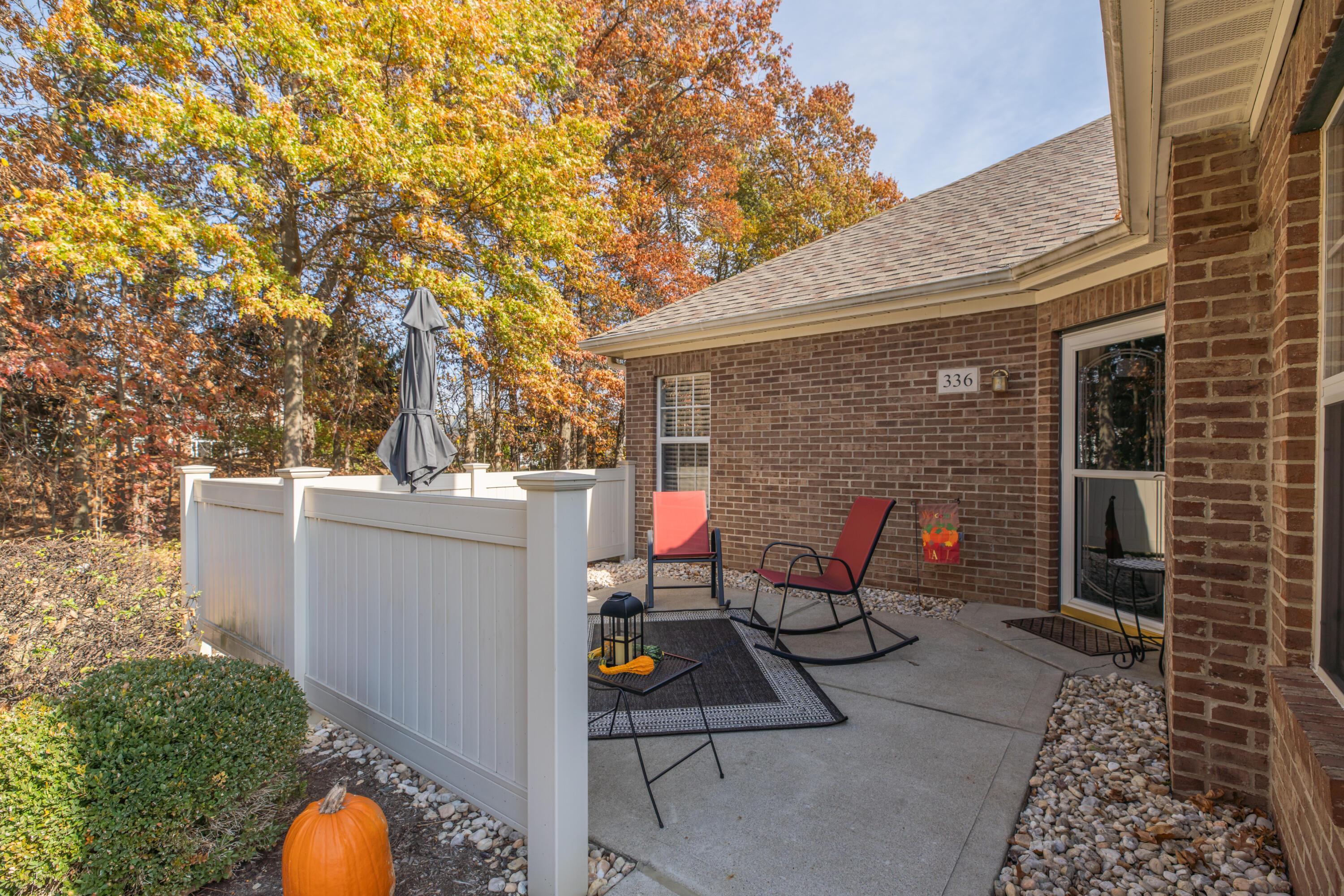 336 Park Woods Lane, Powell, Ohio image 4
