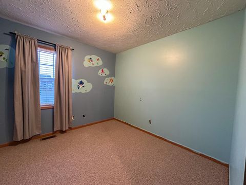 Tiny photo for 911 Riverbirch Road, Washington Court House, OH 43160 (MLS # 226005250)