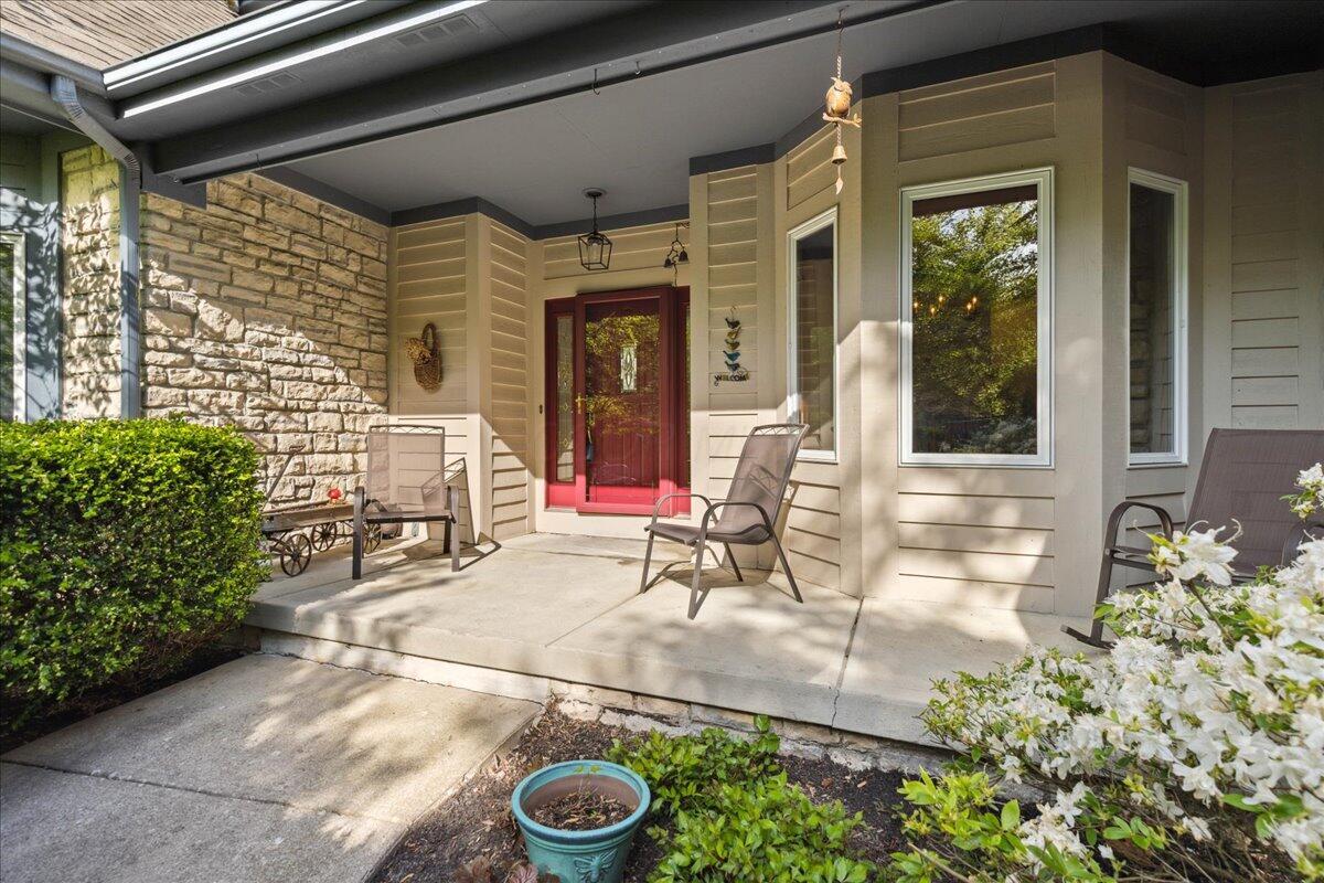 5477 Blackhawk Forest Drive, Westerville, Ohio image 2