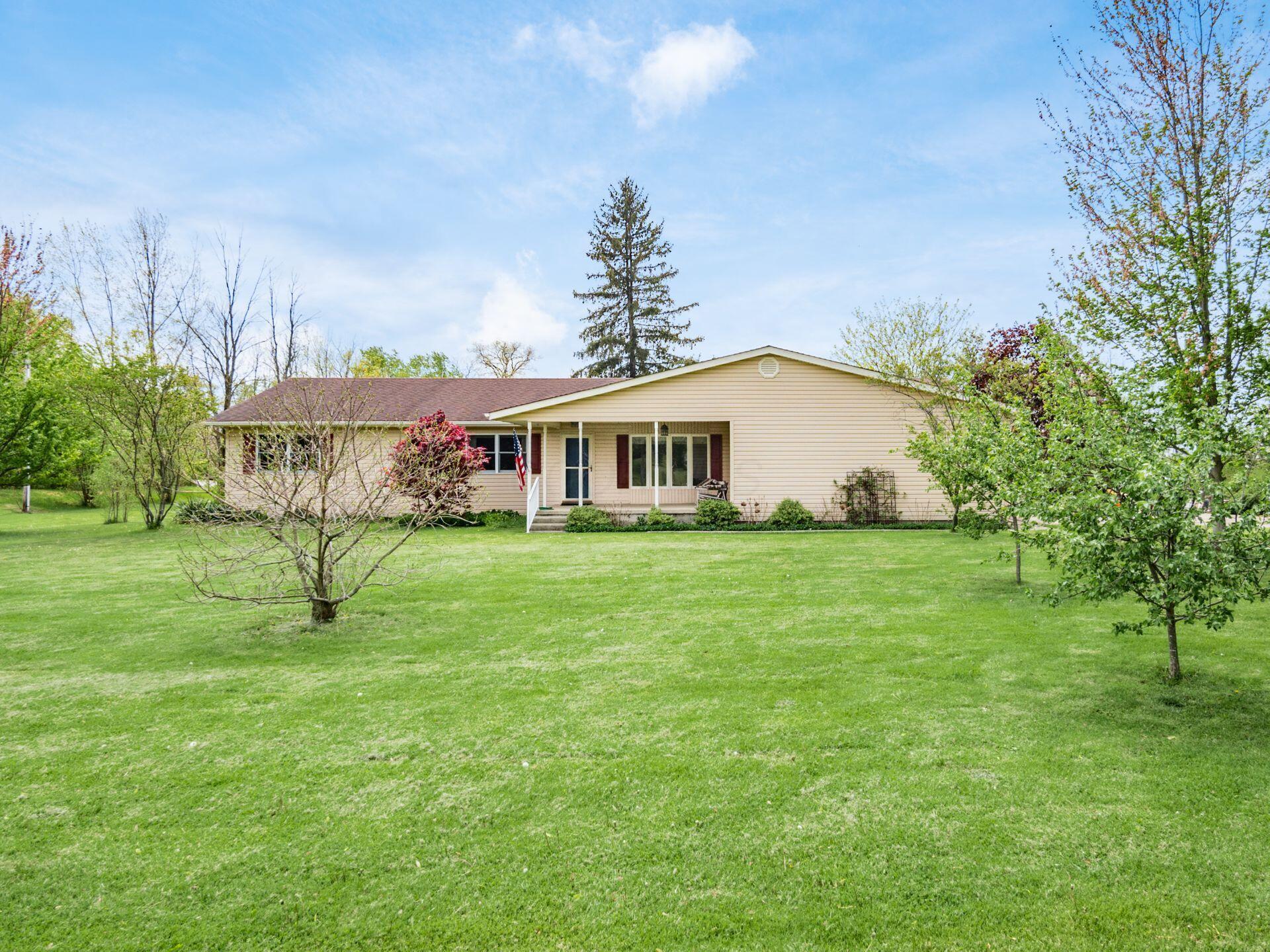 7673 Opossum Run Road, London, Ohio image 2