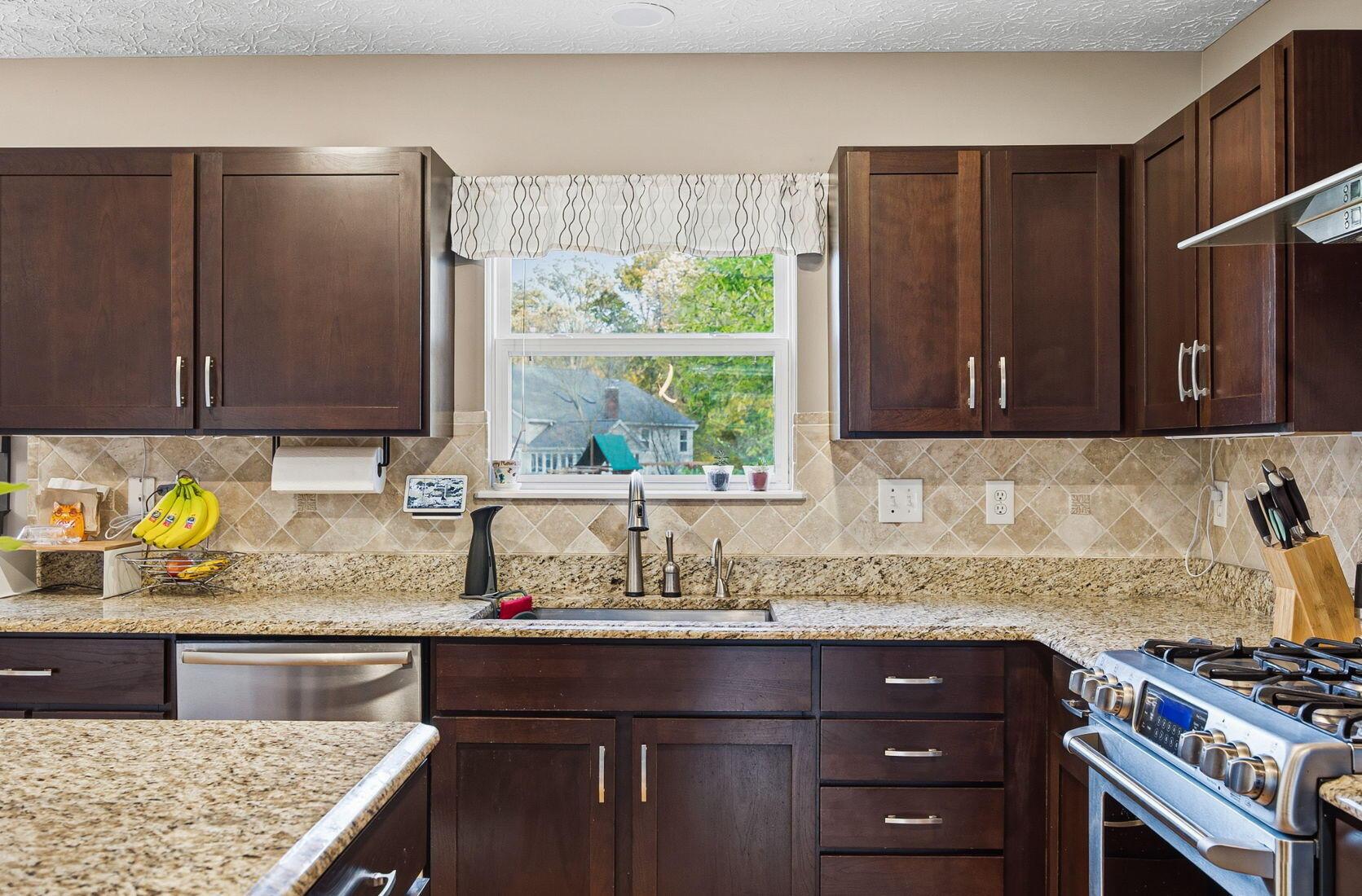 Dublin, Ohio 43016, United States, 4 Bedrooms Bedrooms, ,3 BathroomsBathrooms,Residential,Coming Soon,239806