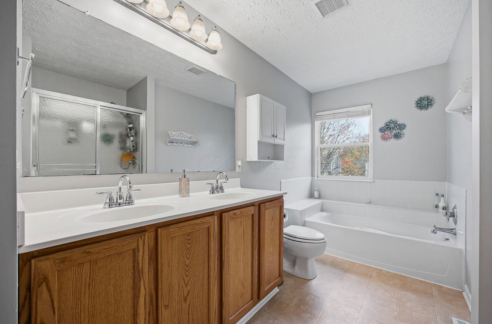 Dublin, Ohio 43016, United States, 4 Bedrooms Bedrooms, ,3 BathroomsBathrooms,Residential,Coming Soon,239806