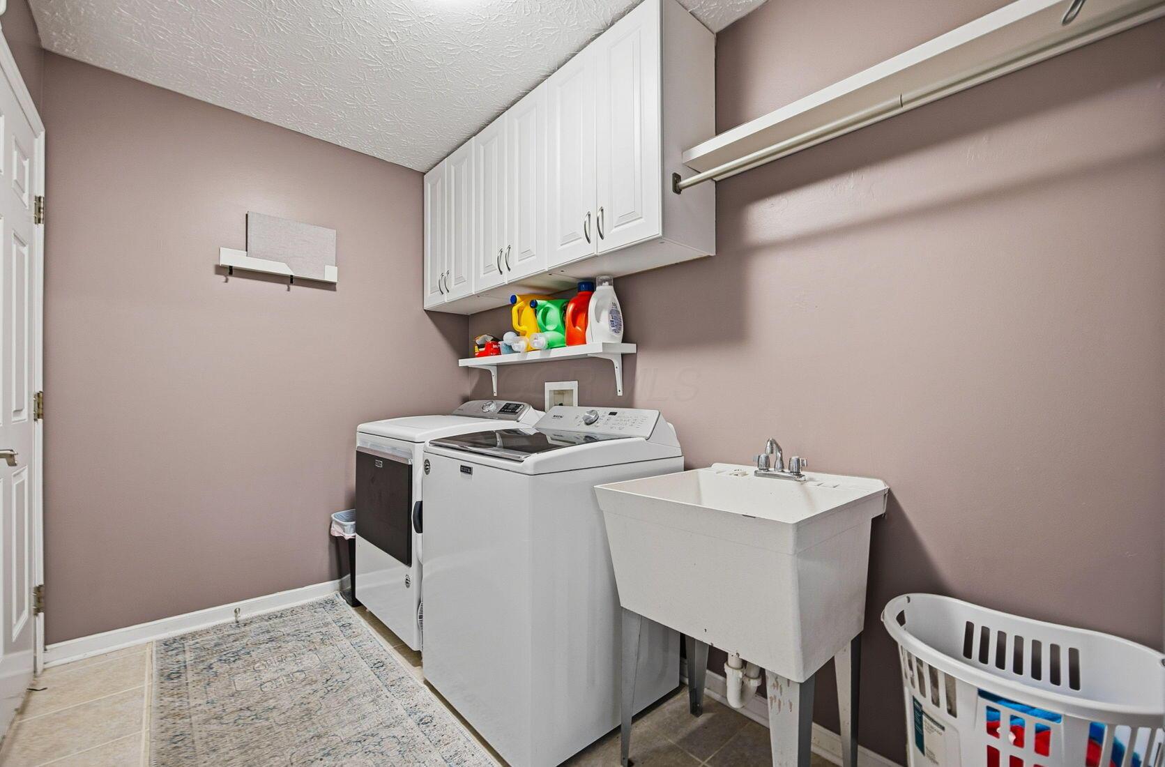 Dublin, Ohio 43016, United States, 4 Bedrooms Bedrooms, ,3 BathroomsBathrooms,Residential,Coming Soon,239806