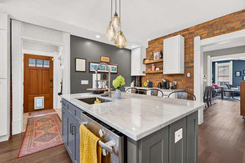 Tiny photo for 556 City Park Avenue, Columbus, OH 43215 (MLS # 226029000)
