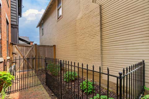 Tiny photo for 556 City Park Avenue, Columbus, OH 43215 (MLS # 226029000)